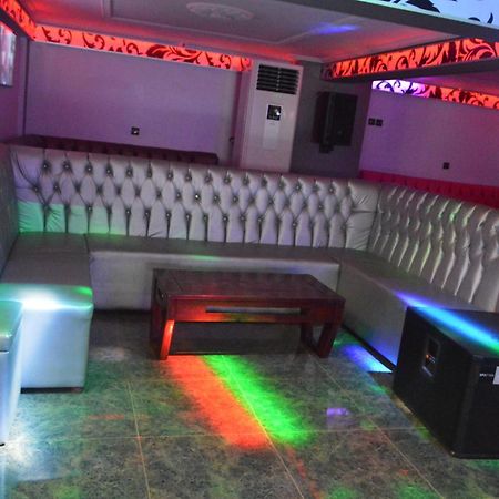Nikita Hotel Yaoundé Kültér fotó