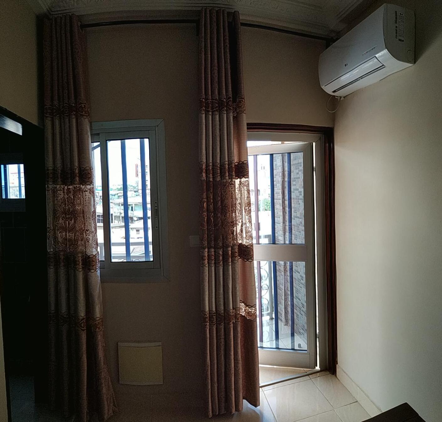 Nikita Hotel Yaoundé Kültér fotó