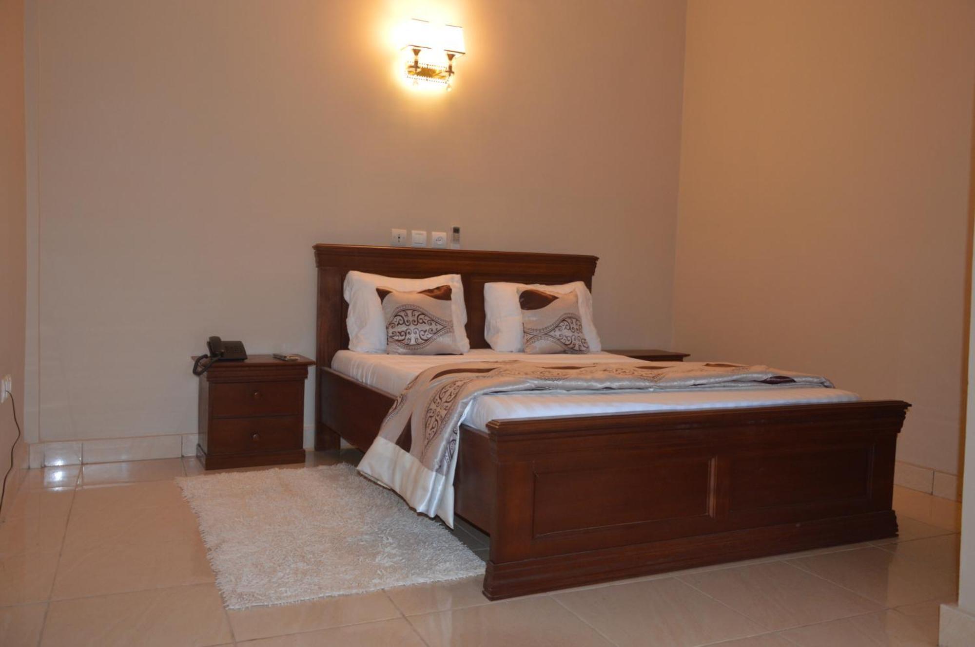 Nikita Hotel Yaoundé Kültér fotó