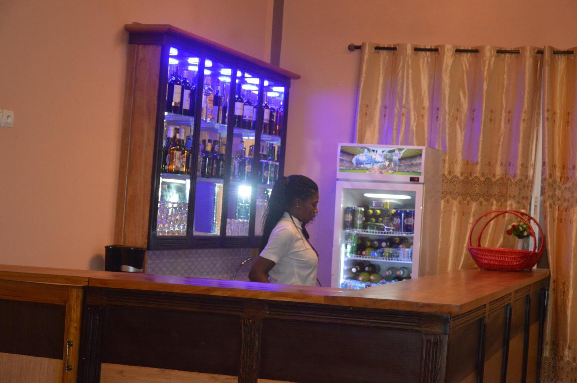 Nikita Hotel Yaoundé Kültér fotó