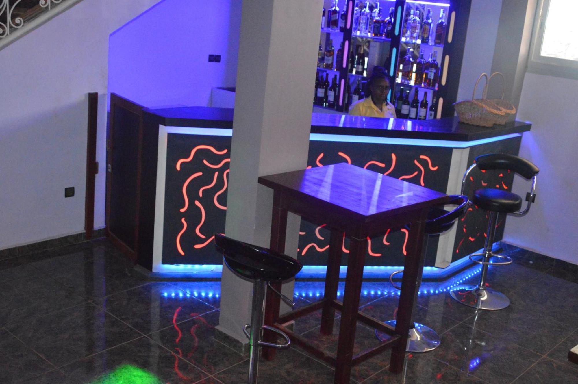 Nikita Hotel Yaoundé Kültér fotó