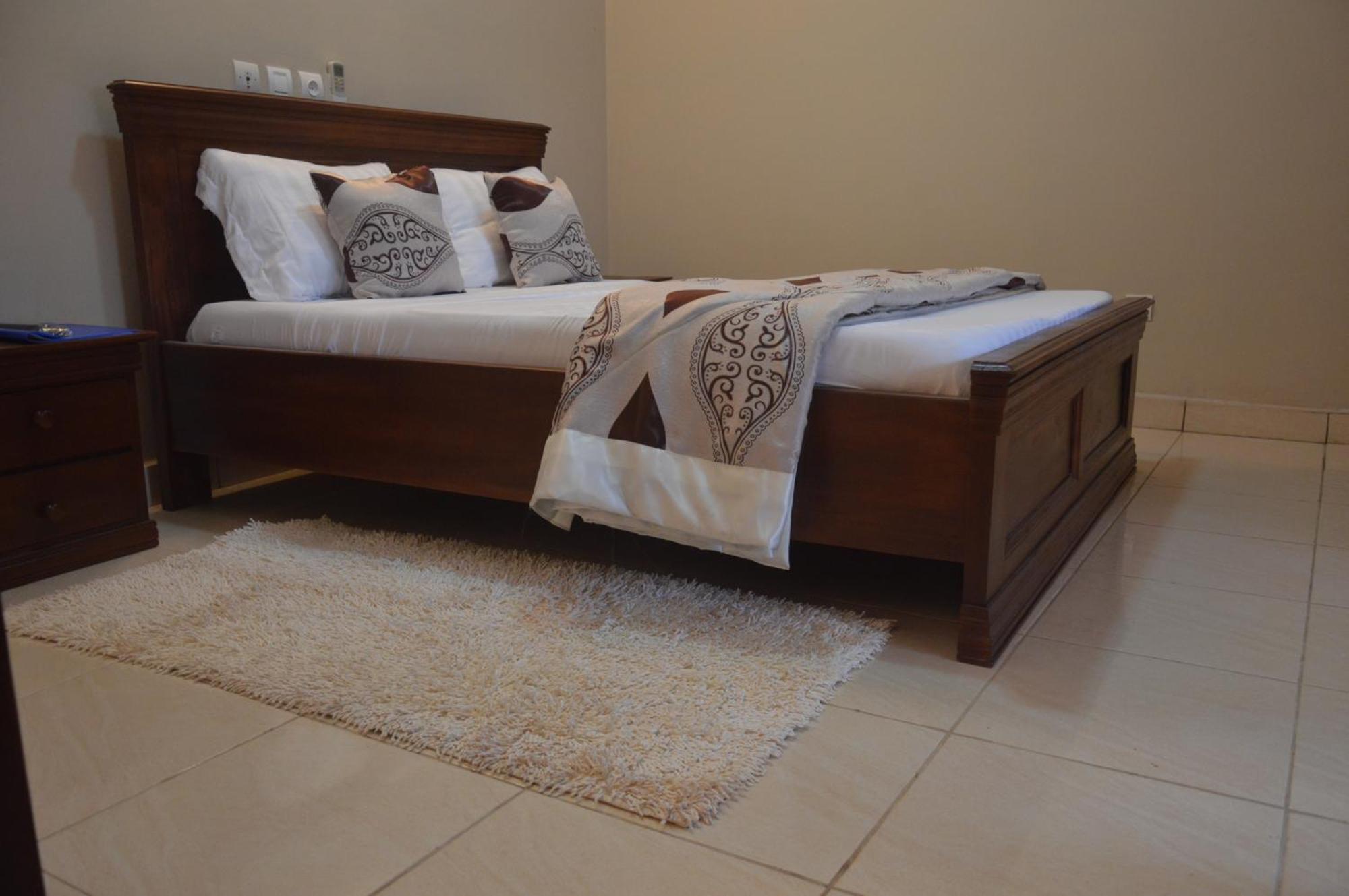 Nikita Hotel Yaoundé Kültér fotó